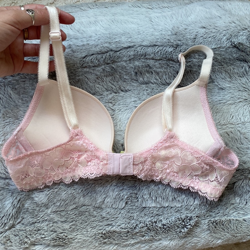 NWOT Victoria’s Secret Bra - Picture 5 of 9